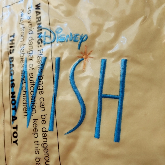 Disney's Wish Star plush cushion. New in vacuum sealed package. - Picture 8 of 14